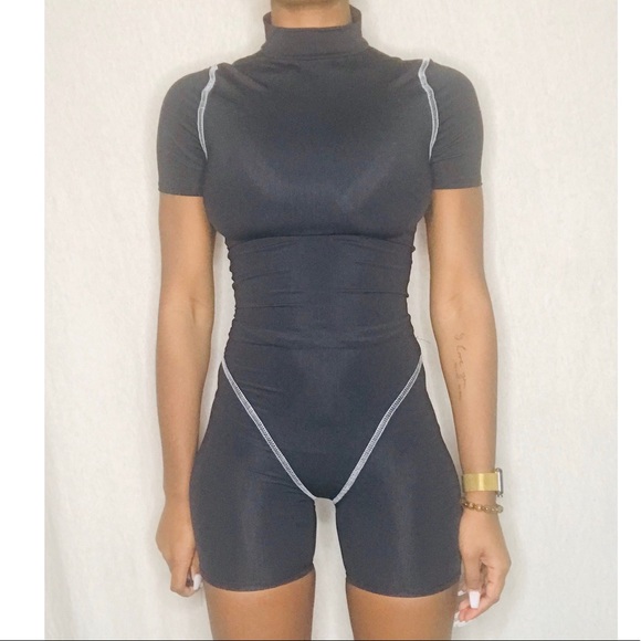 *SOLD* Romper - Picture 2 of 5